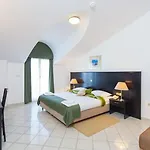 Milenij 4*