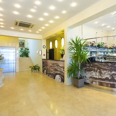 Milenij Hotell Makarska