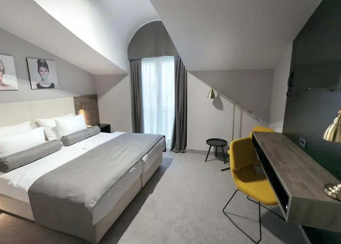 Hotell Milenij Makarska