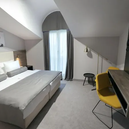 Hotell Milenij Makarska