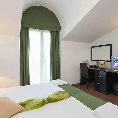 Milenij Hotell Makarska