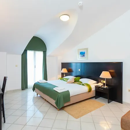 Milenij Hotell Makarska