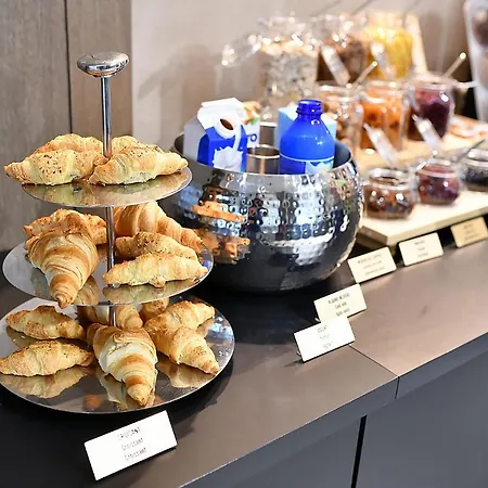 Milenij فندق ماكارسكا